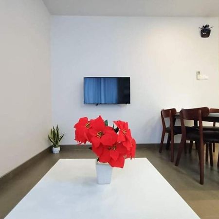 Glenwood Suites Ho Chi Minh City Exterior photo