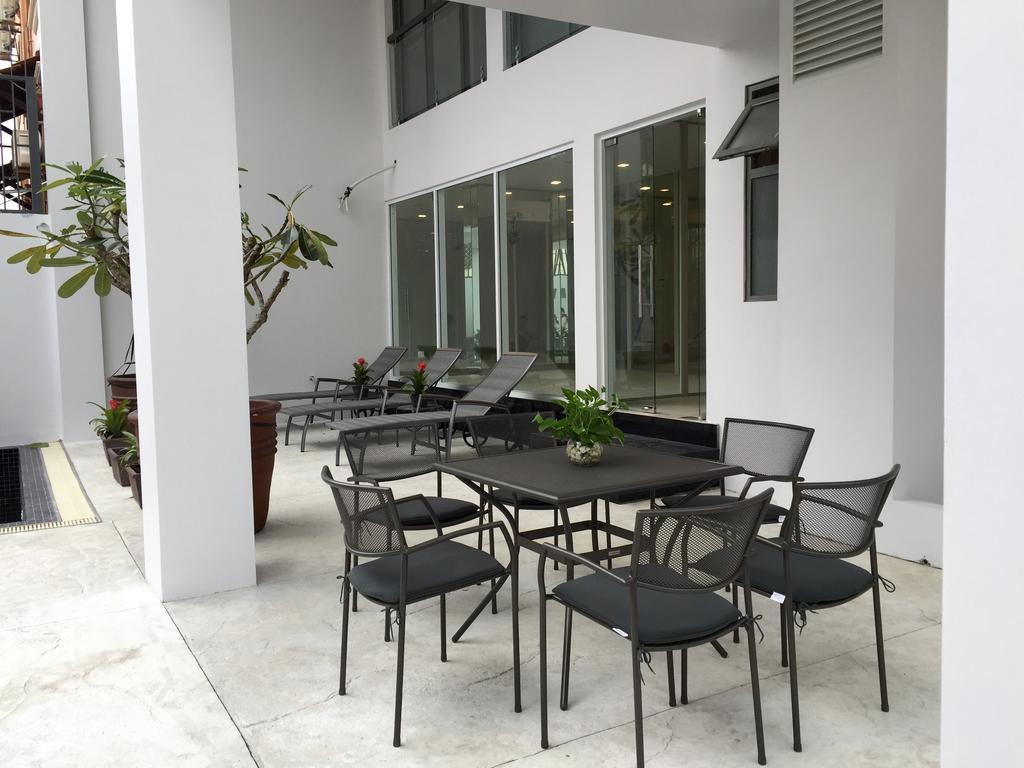 Glenwood Suites Ho Chi Minh City Exterior photo
