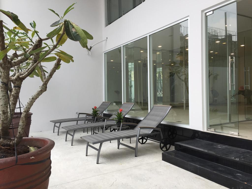 Glenwood Suites Ho Chi Minh City Exterior photo